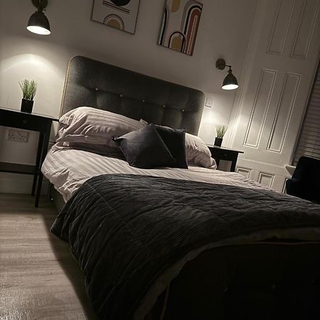 Seaside Studio Apartment Вестон-супер-Мар Екстер'єр фото